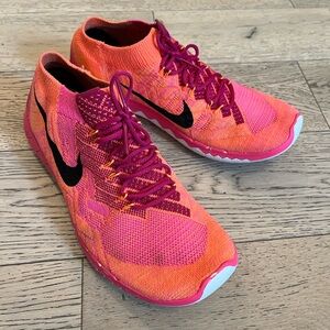 Nike Free 3.0 Flyknit Sneakers.  Women’s 8.5